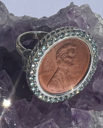 The Très Respecté Fleur-Di-Lis SIGNET RING